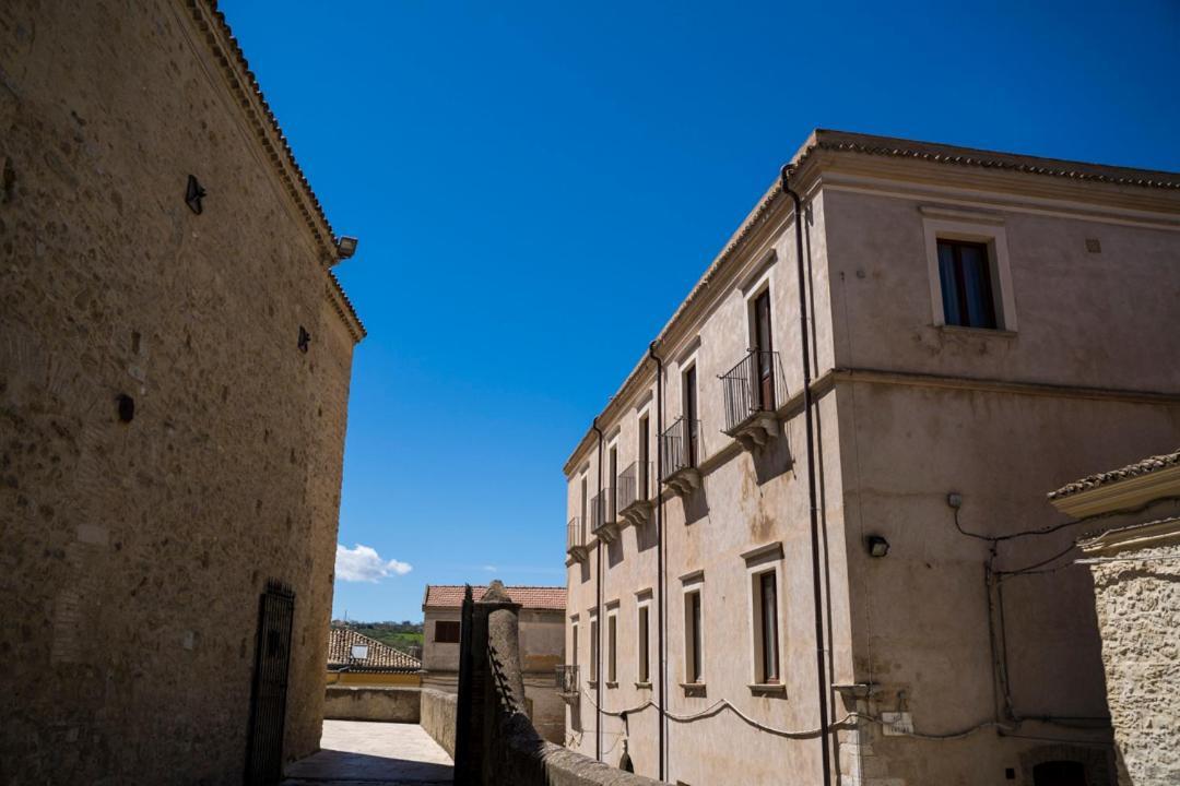 Tricarico Palazzo Laureano - Dimora Storica酒店 外观 照片
